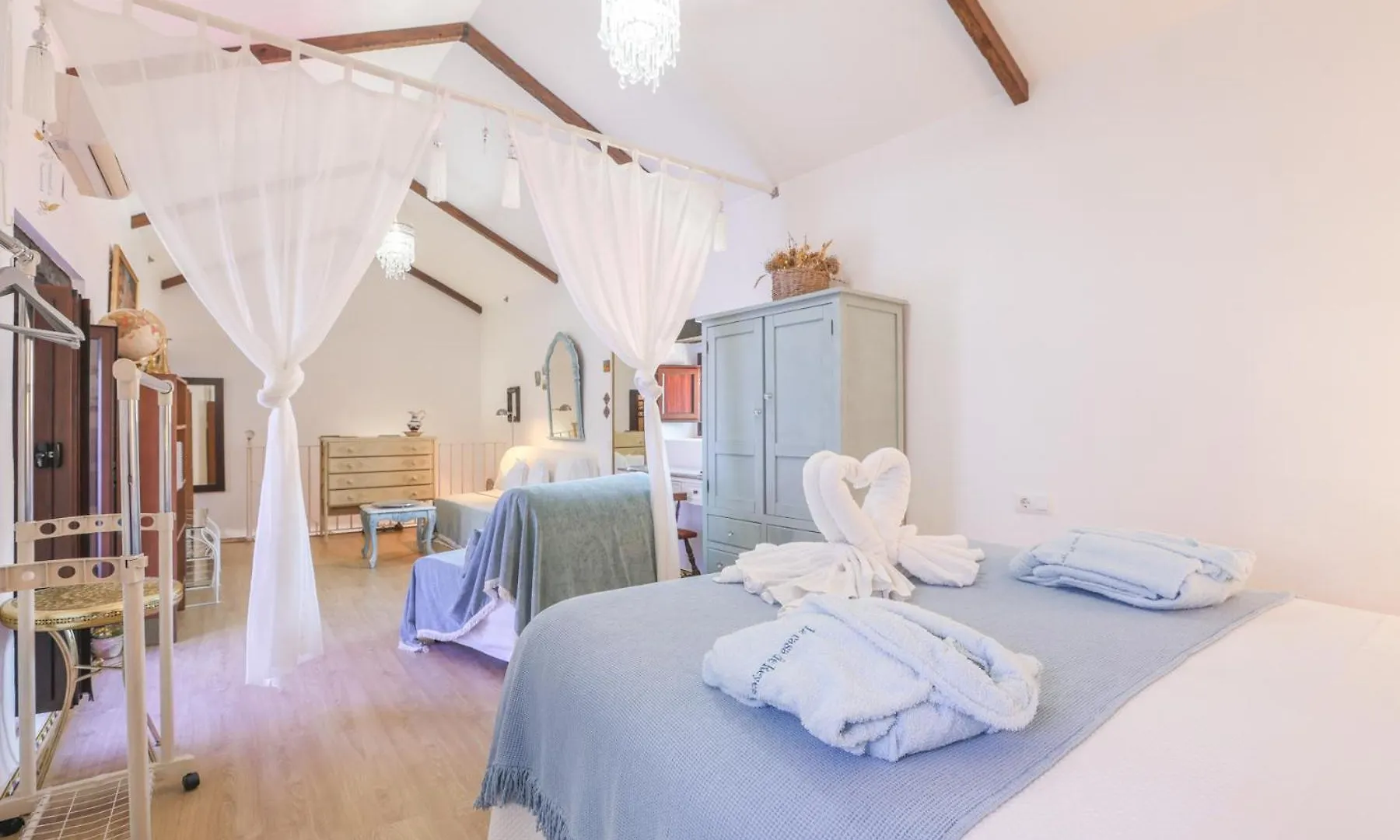Villa La Casa de Reyes Peñaflor Сasa de vacaciones