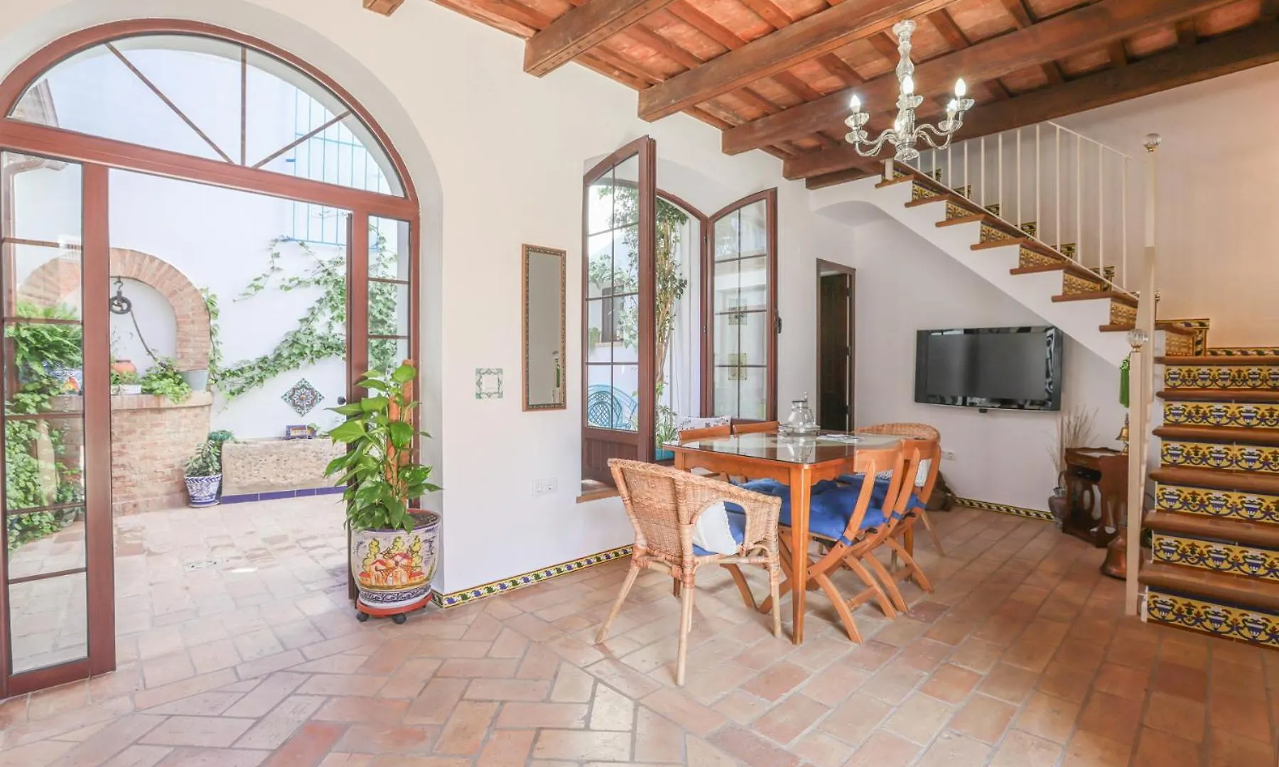 Villa La Casa De Reyes Peñaflor Spagna